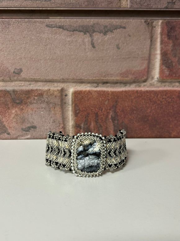 Glass Pearl Beaded Bracelet