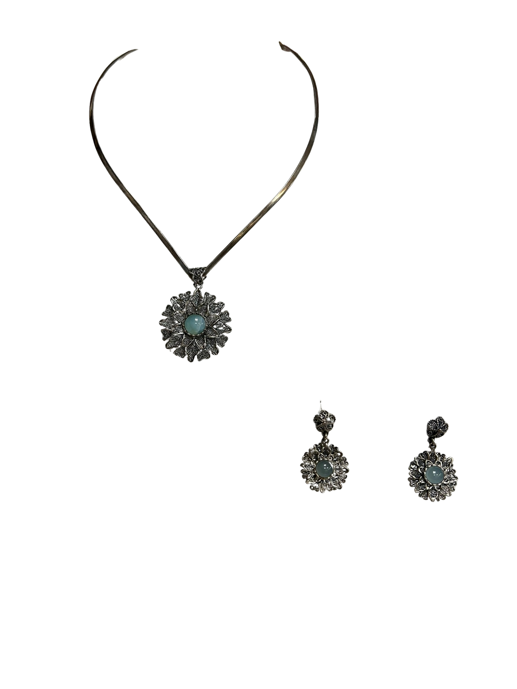 Flower Jewelry set with necklace and earrings on a white background